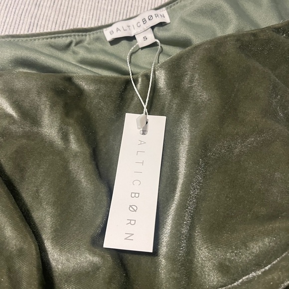 Baltic Born One-Shoulder Sage Dress - Picture 6 of 7